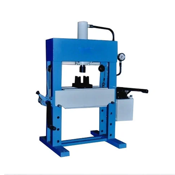 Hydraulic Press (Hand Operated)